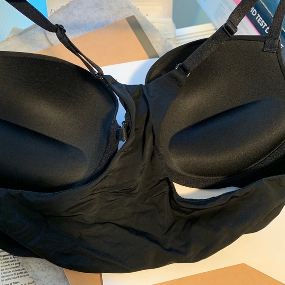 Sporty black front closure push-up bra - Picture 4 of 5